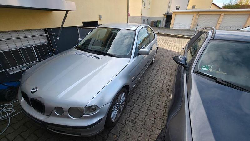 Silber Gebraucht 2002 BMW 316 Compact Kleinwagen | 900 € (Guter Preis) - Bild 1/4