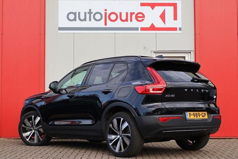 Gebraucht Volvo XC40 Pro 169 kW (231 PS) 2022 Schwarz SUV