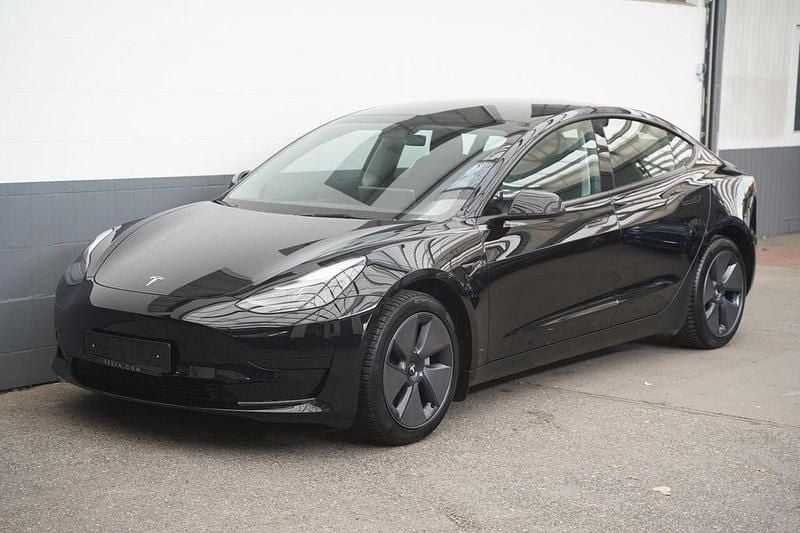 Gebraucht Tesla Model 3 Standard Range 208 kW (283 PS) 2022 Schwarz Limousine