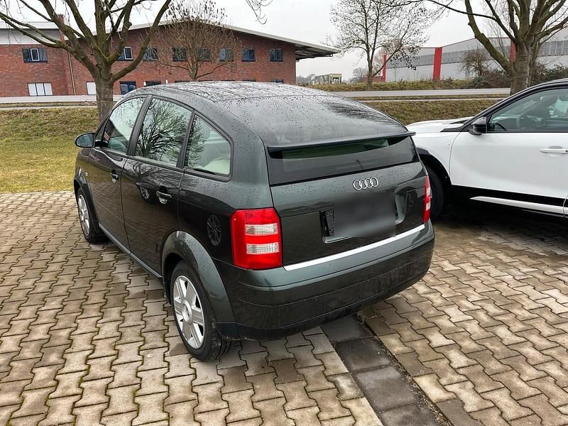 Gebraucht Audi A2 75 PS (55 kW) 2003 Grün Kleinwagen