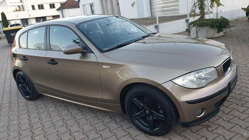 Gebraucht BMW 116 Performance 116 PS (85 kW) 2006 Gold Kleinwagen
