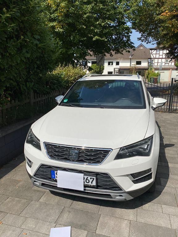 Weiß Gebraucht 2017 Seat Ateca 4Drive SUV | 17.800 € (Fairer Preis) - Bild 1/4