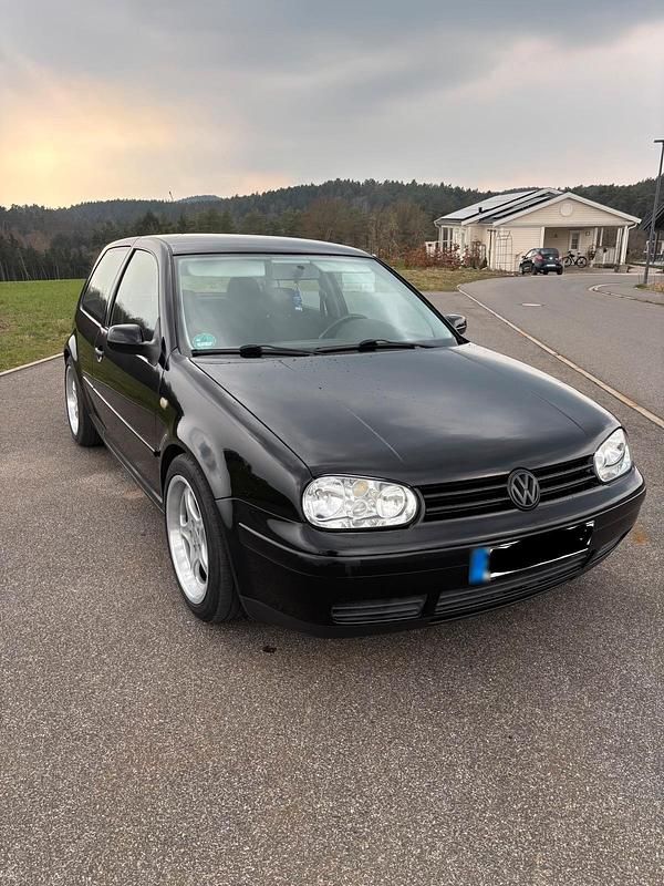 Gebraucht VW Golf III 100 PS (73 kW) 1998 Schwarz Limousine