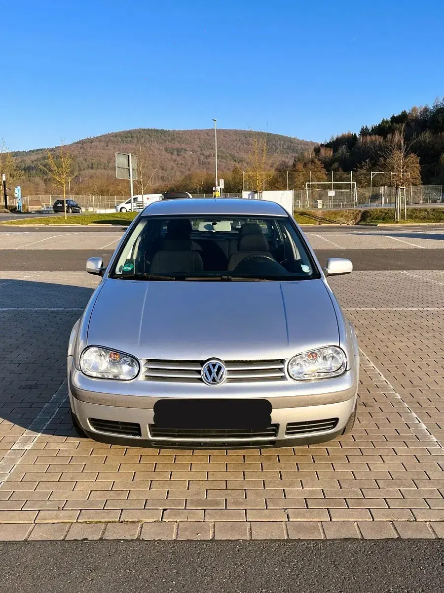 Gebraucht VW Golf IV 101 PS (74 kW) 2003 Silber Kleinwagen