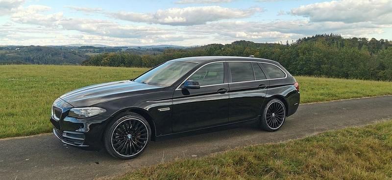Gebraucht BMW 530 258 PS (189 kW) 2014 Schwarz Kombi