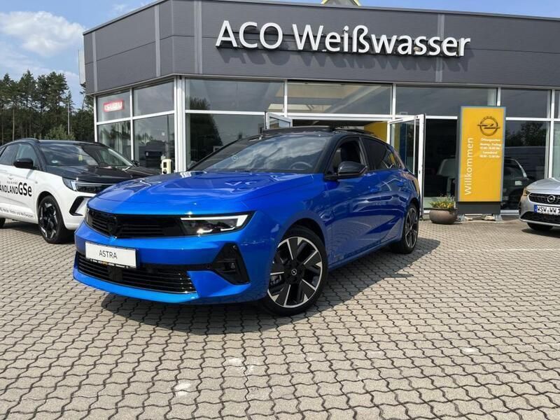 Blau Gebraucht 2023 Opel Astra Limousine | 33.900 € (Teuer) - Bild 1/3