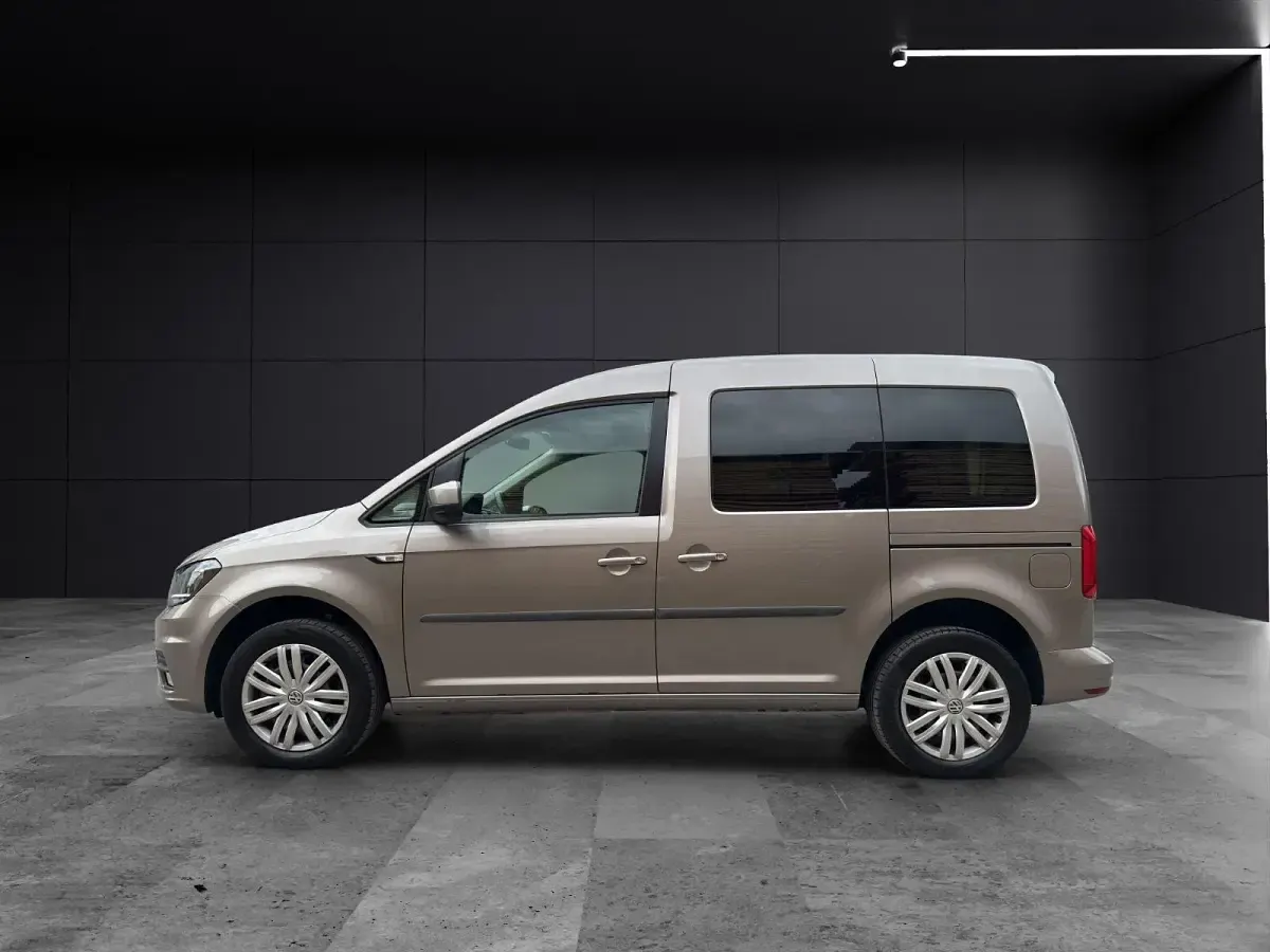 Usata VW Caddy 125 CV (91 kW) 2018 Beige Monovolume