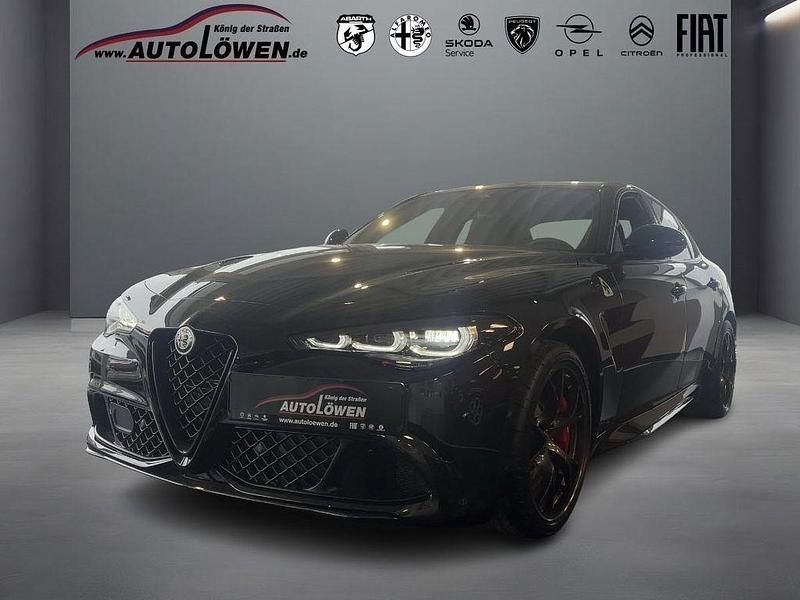 Schwarz Neu 2025 Alfa Romeo Giulia Quadrifoglio Limousine | 94.255 € (Fairer Preis) - Bild 1/4