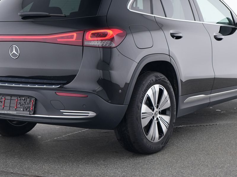 Gebraucht Mercedes EQA250 Advanced 139 kW (190 PS) 2023 Nachtschwarz SUV