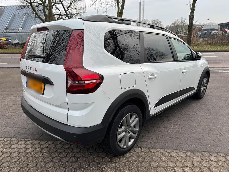 Gebraucht Dacia Jogger 91 PS (66 kW) 2023 Weiß Van / Kleinbus