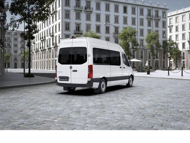 Gebraucht Mercedes Sprinter 170 PS (125 kW) 2023 Arktikweiß Van