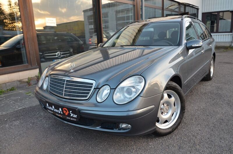 Grau Gebraucht 2006 Mercedes E200 Elegance Kombi | 5.290 € (Fairer Preis) - Bild 1/4