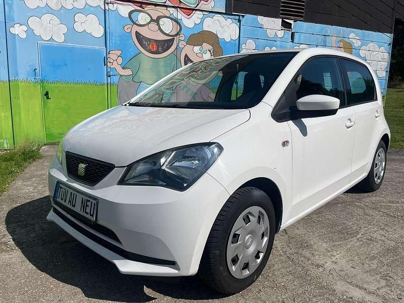 Weiß Gebraucht 2012 Seat Mii Style Kleinwagen | 4.550 € (Guter Preis) - Bild 1/4