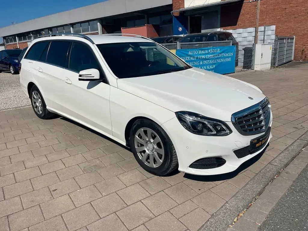 Gebraucht Mercedes E220 170 PS (125 kW) 2013 Weiß Kombi