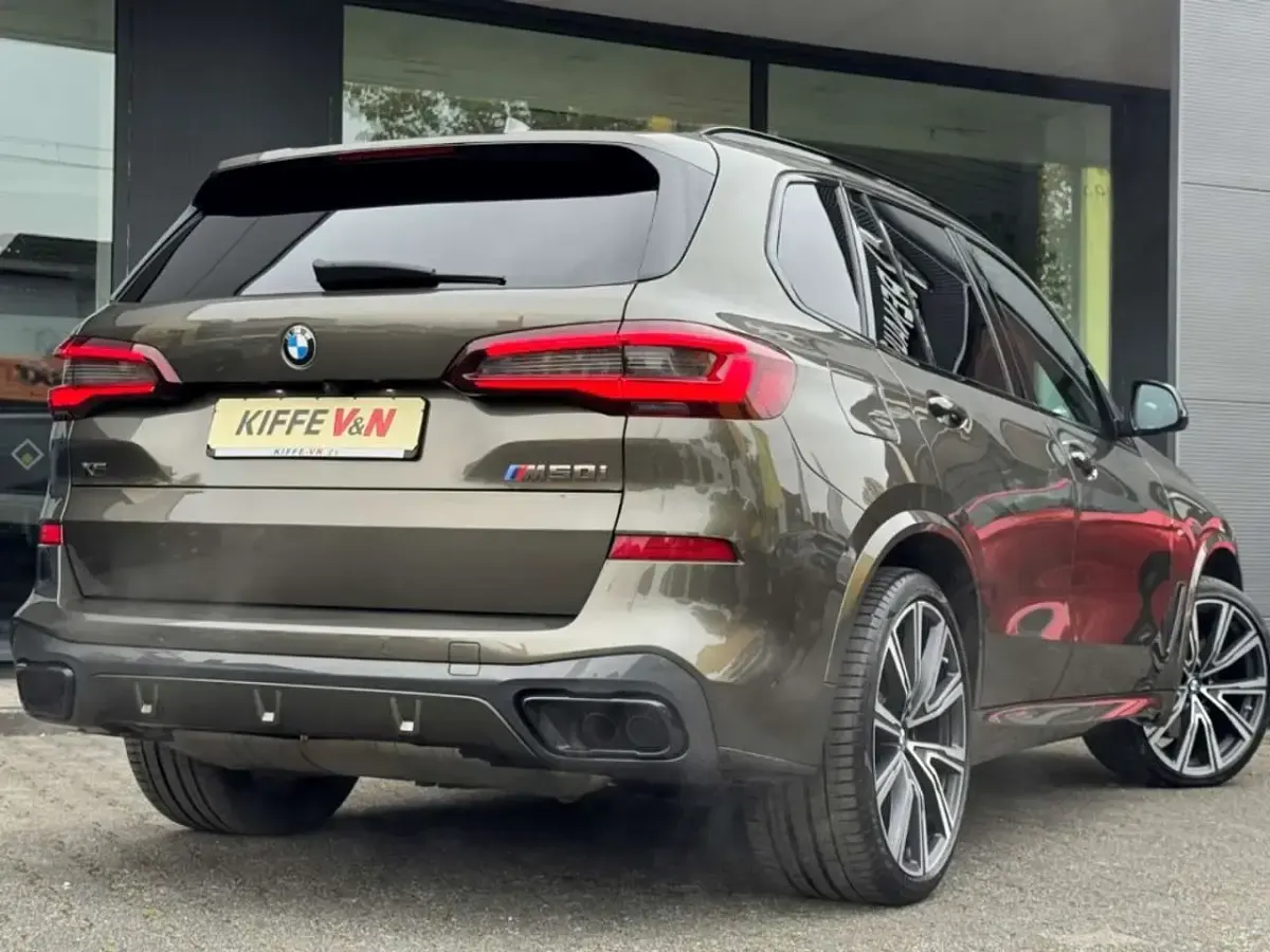 Gebraucht BMW X5 530 PS (389 kW) 2022 Manhattan metallic SUV