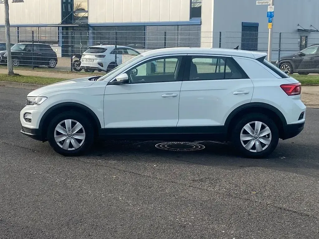 Second-hand VW T-Roc Basis 150 CP (110 kW) 2019 Alb SUV