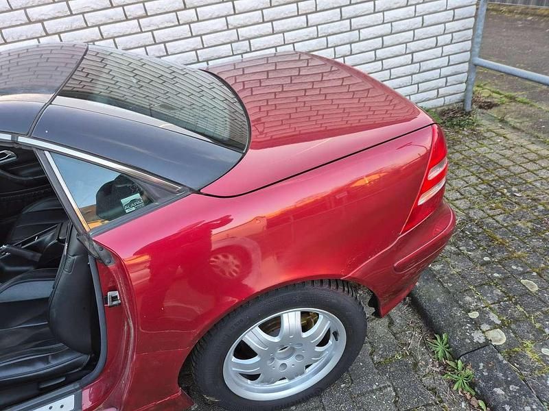 Gebraucht Mercedes SLK200 163 PS (119 kW) 2000 Rot Cabrio
