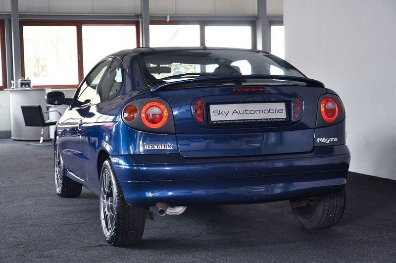 Gebraucht Renault Mégane 109 PS (80 kW) 1998 Blau