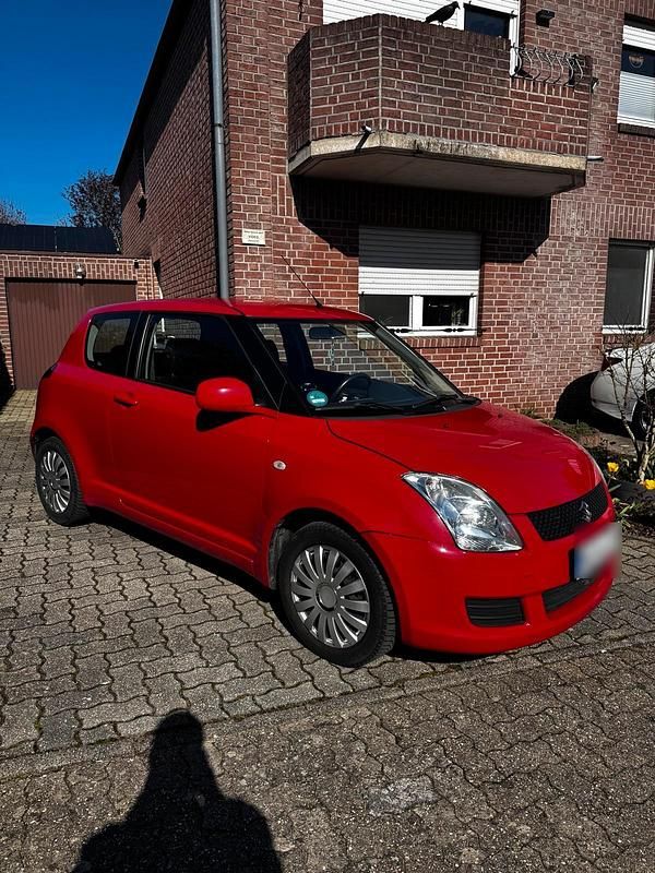 Gebraucht Suzuki Swift 92 PS (67 kW) 2008 Rot Kleinwagen