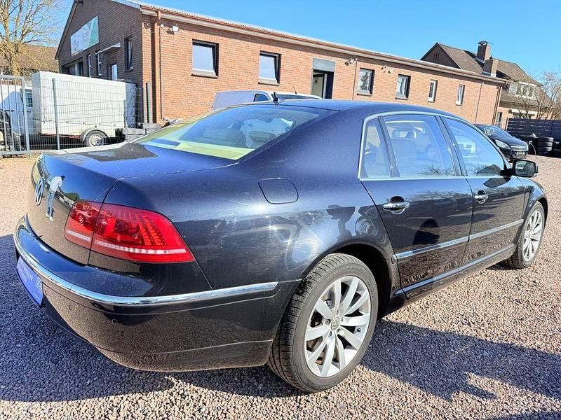 Gebraucht VW Phaeton 239 PS (175 kW) 2011 Schwarz Limousine
