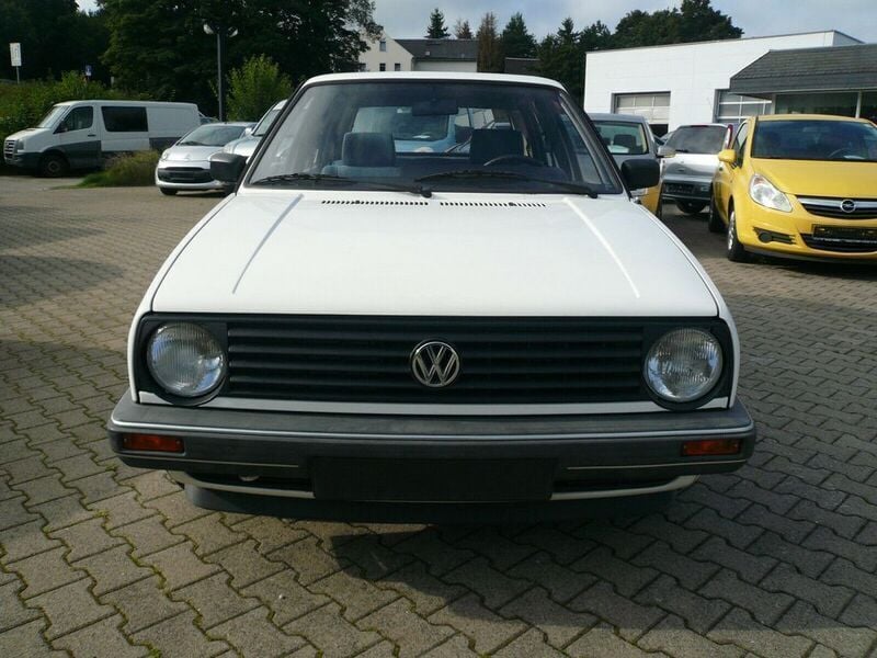 Second-hand VW Golf II 75 CP (55 kW) 1987 Alb Hatchback