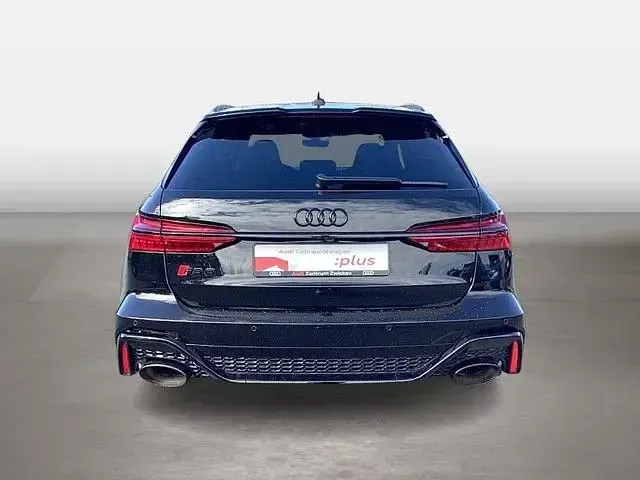 Używany Audi RS6 Ambiente 600 KM (441 kW) 2022 Czarny Kombi