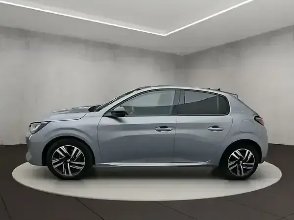 Gebraucht Peugeot 208 Allure 102 PS (75 kW) 2023 Met.artense silber Kleinwagen