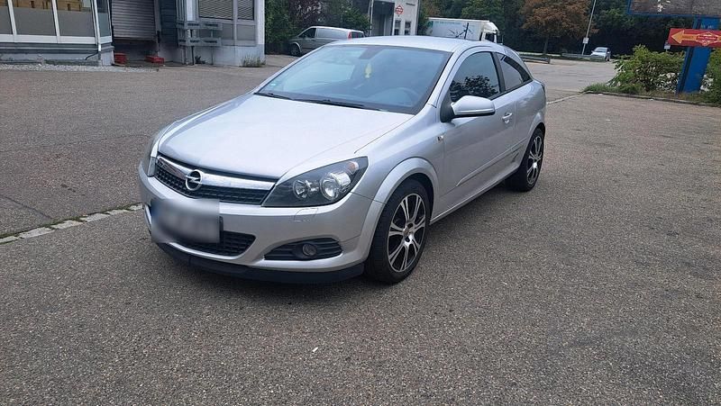 Grau Gebraucht 2007 Opel Astra GTC Kleinwagen | 1.200 € (Guter Preis) - Bild 1/4