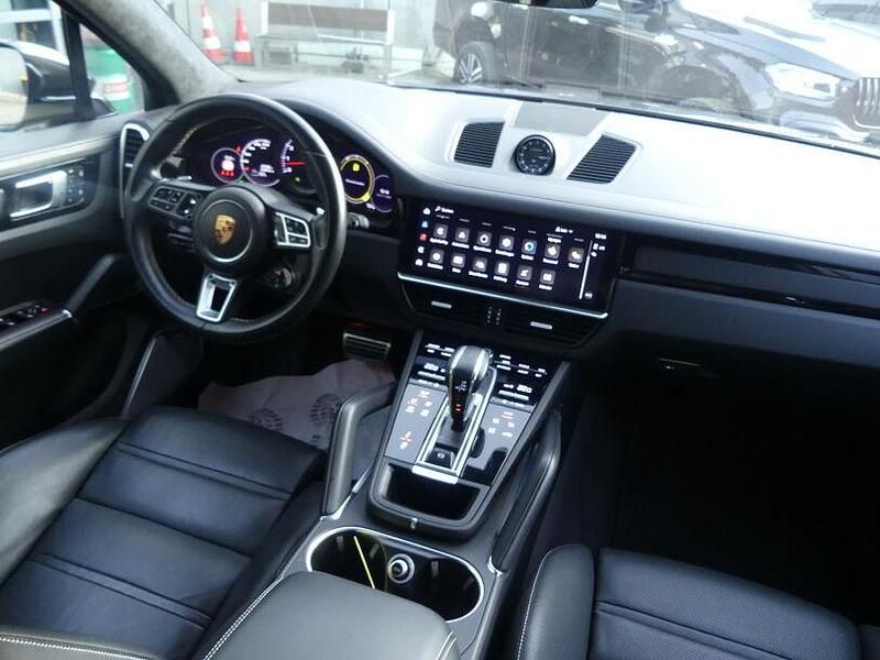 Gebraucht Porsche Cayenne 549 PS (403 kW) 2023 Grau SUV