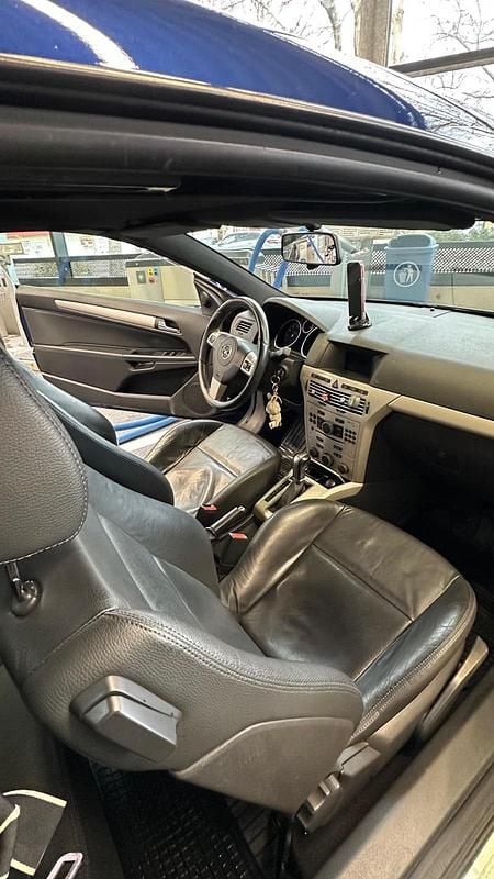 Gebraucht Opel Astra Cabriolet 141 PS (103 kW) 2006 Blau Cabrio