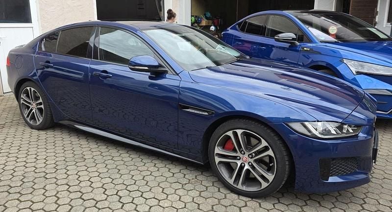 Gebraucht Jaguar XE S 340 PS (250 kW) 2015 Blau Limousine