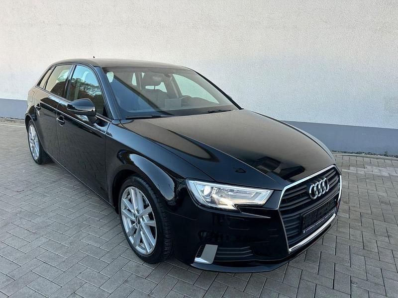 Schwarz Gebraucht 2020 Audi A3 Sport Limousine | 12.500 € (Superpreis) - Bild 1/4