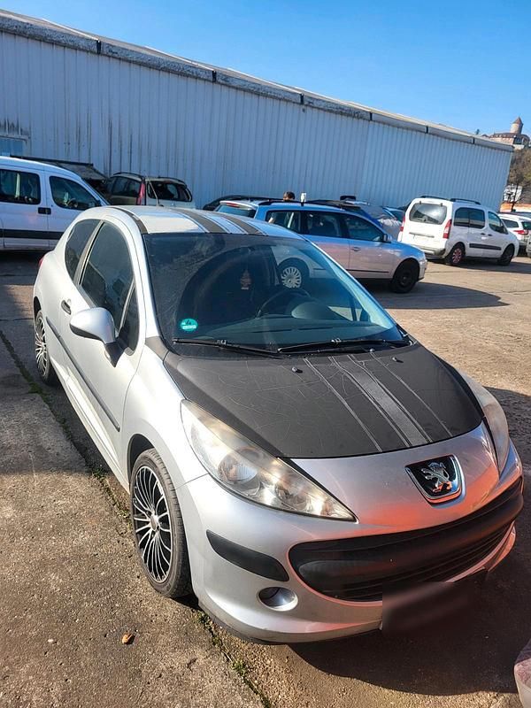 Gebraucht Peugeot 207 75 PS (55 kW) 2007 Silber Kleinwagen