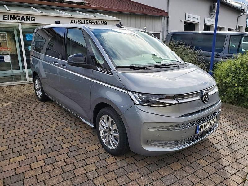 Neu VW T7 Style 150 PS (110 kW) 2025 Silber Van