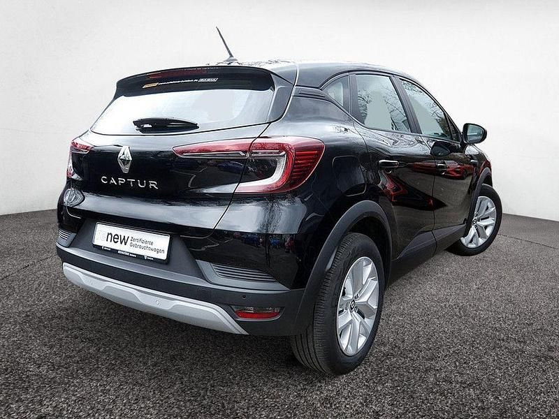 Używany Renault Captur Evolution 140 KM (102 kW) 2023 Czarny SUV