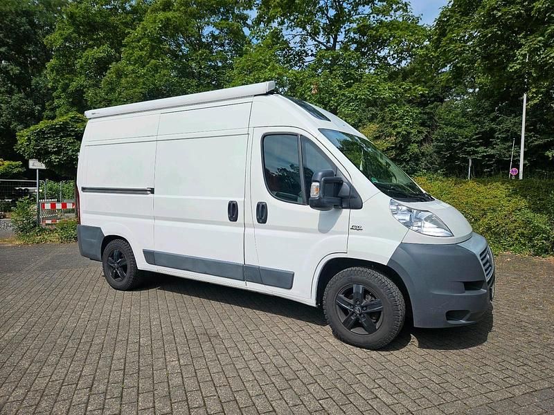 Weiß Gebraucht 2012 Fiat Ducato Van | 24.500 € - Bild 1/4
