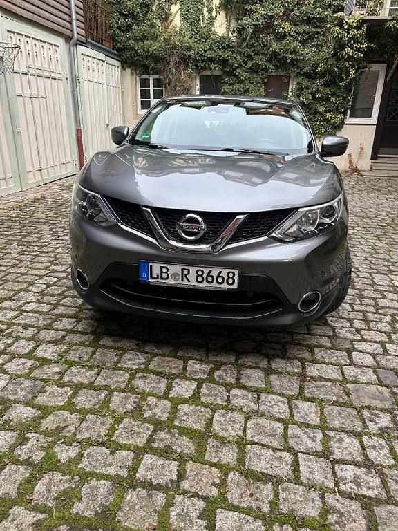 Grau Gebraucht 2017 Nissan Qashqai Acenta SUV | 10.850 € (Guter Preis) - Bild 1/4