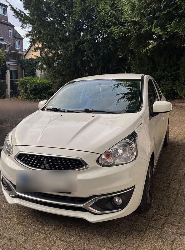 Weiß Gebraucht 2019 Mitsubishi Space Star Kleinwagen | 6.500 € (Fairer Preis) - Bild 1/4
