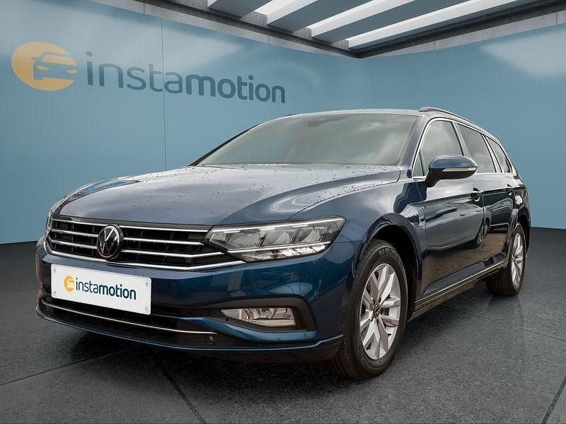 Blau Gebraucht 2022 VW Passat Kombi | 22.249 € (Fairer Preis) - Bild 1/4