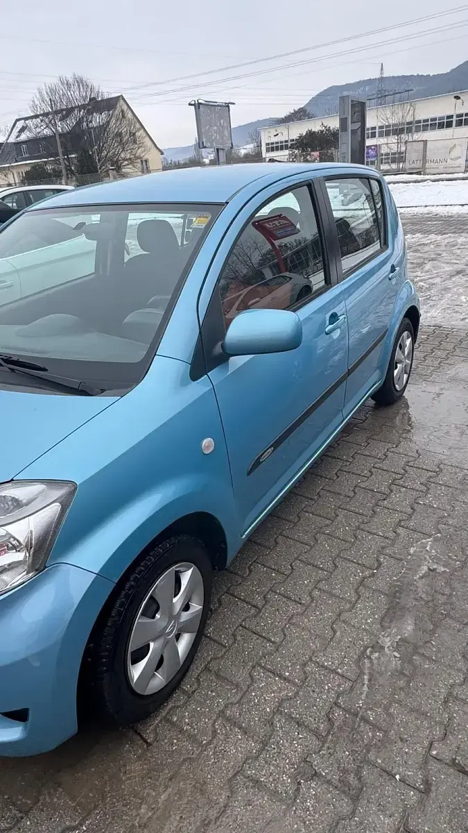 Gebraucht Daihatsu Sirion 76 PS (55 kW) 2008 Blau Kleinwagen