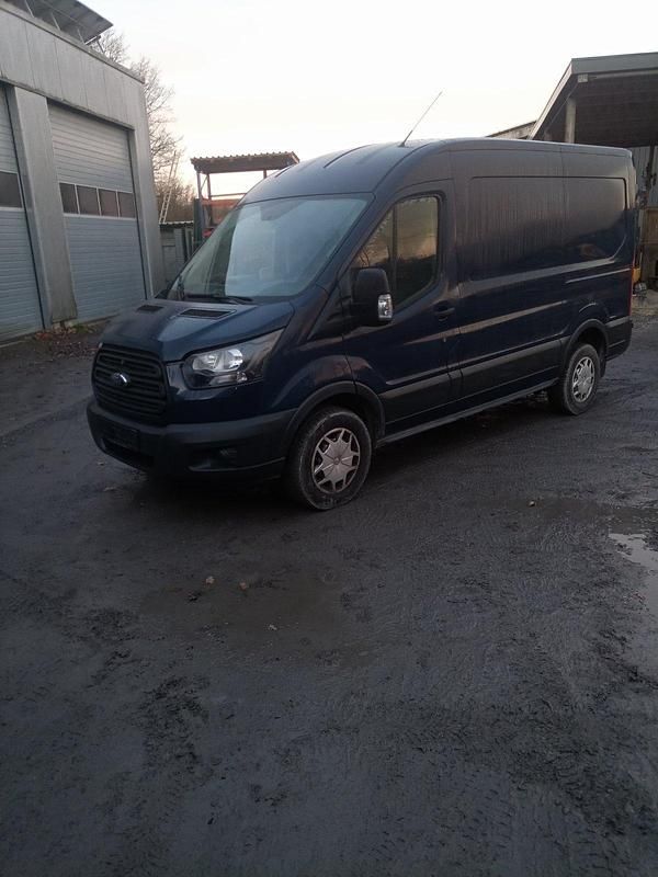Blau Gebraucht 2017 Ford Transit Van / Kleinbus | 10.829 € (Superpreis) - Bild 1/4