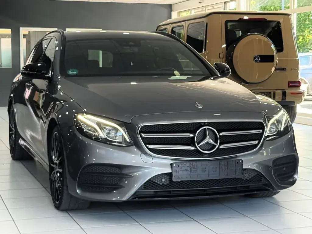 Gebraucht Mercedes E400 AMG line 340 PS (250 kW) 2018 Grau Limousine