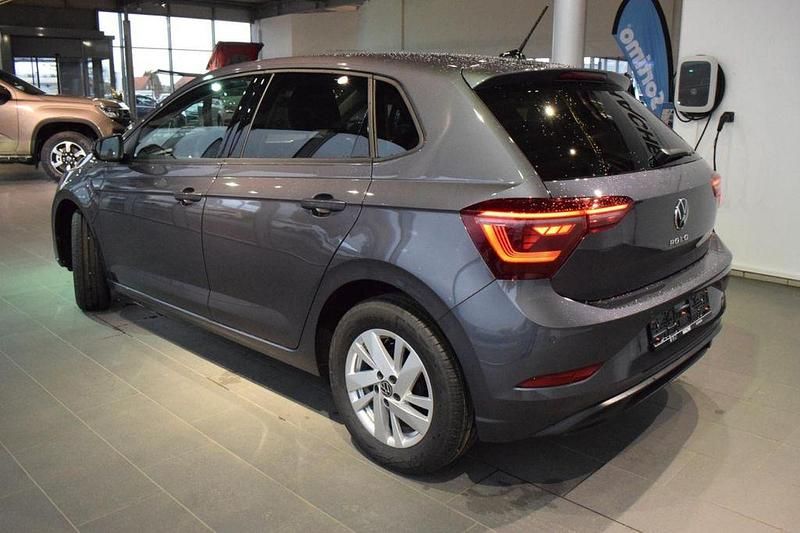 Neu VW Polo Style 95 PS (69 kW) 2025 Grau Limousine