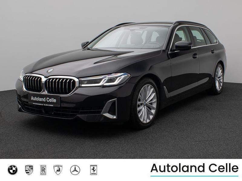 Saphirschwarz metallic 47schwarz Gebraucht 2021 BMW 530 Luxury Line Limousine | 30.499 € (Superpreis) - Bild 1/4