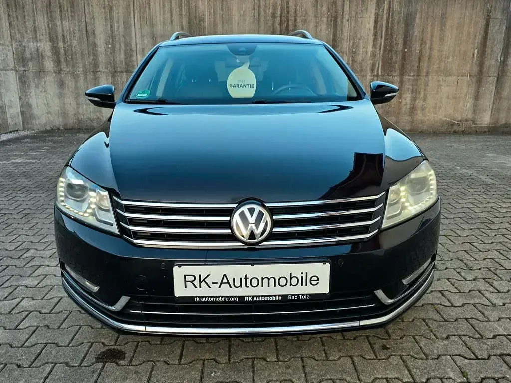 Gebraucht VW Passat Highline 140 PS (102 kW) 2012 Schwarz Kombi