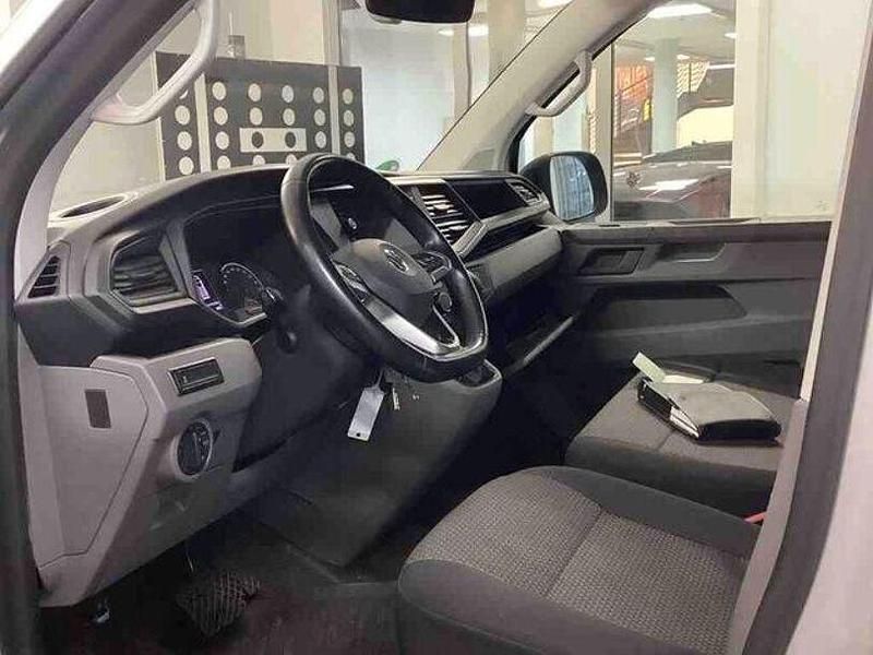 Gebraucht VW Transporter 150 PS (110 kW) 2019 Silber Van