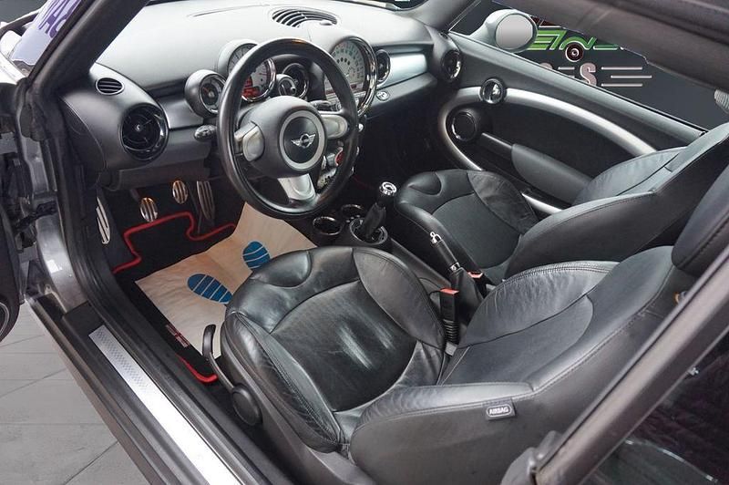 Gebraucht Mini Cooper S Cabriolet Chili 184 PS (135 kW) 2010 Dark silver (technical) grey Cabrio