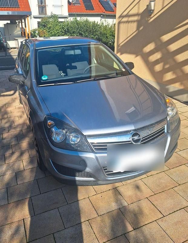 Grau Gebraucht 2009 Opel Astra Innovation Kombi | 690 € (Superpreis) - Bild 1/1