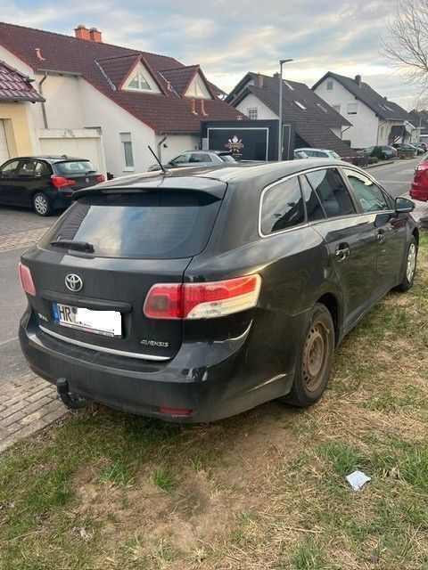 Black mica / ink Gebraucht 2009 Toyota Avensis Sol Kombi | 3.450 € (Teuer) - Bild 1/4
