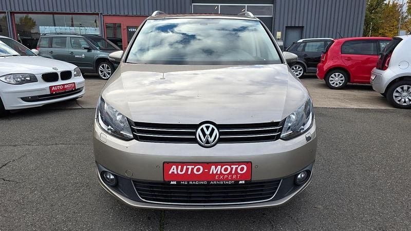 Gebraucht VW Touran Cup 140 PS (102 kW) 2014 Beige Van / Kleinbus